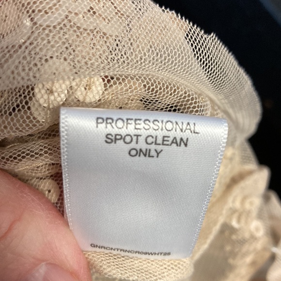 Chelsea & Violet NWT Women’s Top Size Large Taupe with Copper color Sequins - Picture 7 of 13